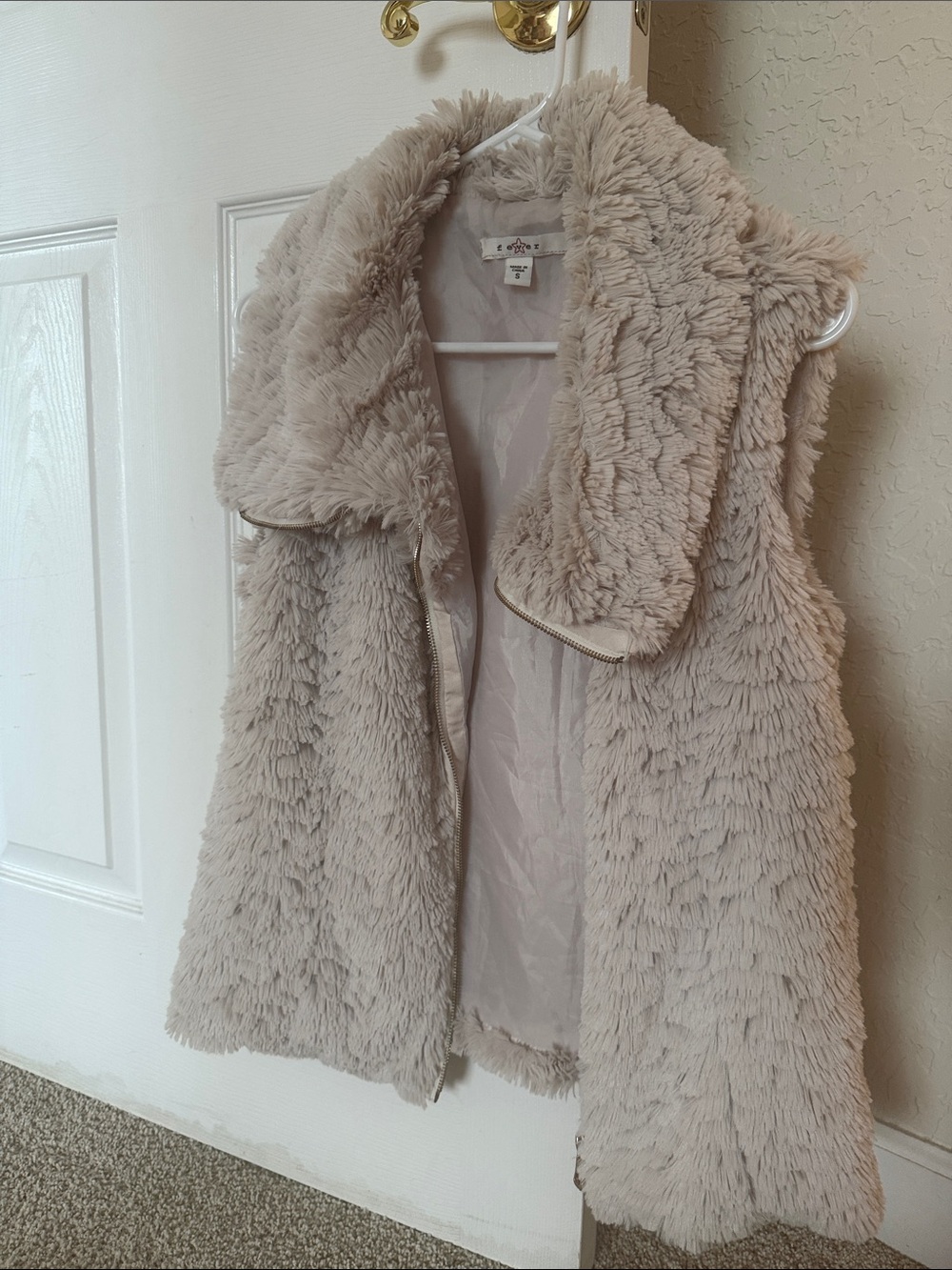 Fever Plush Faux Fur Vest in Light Beige